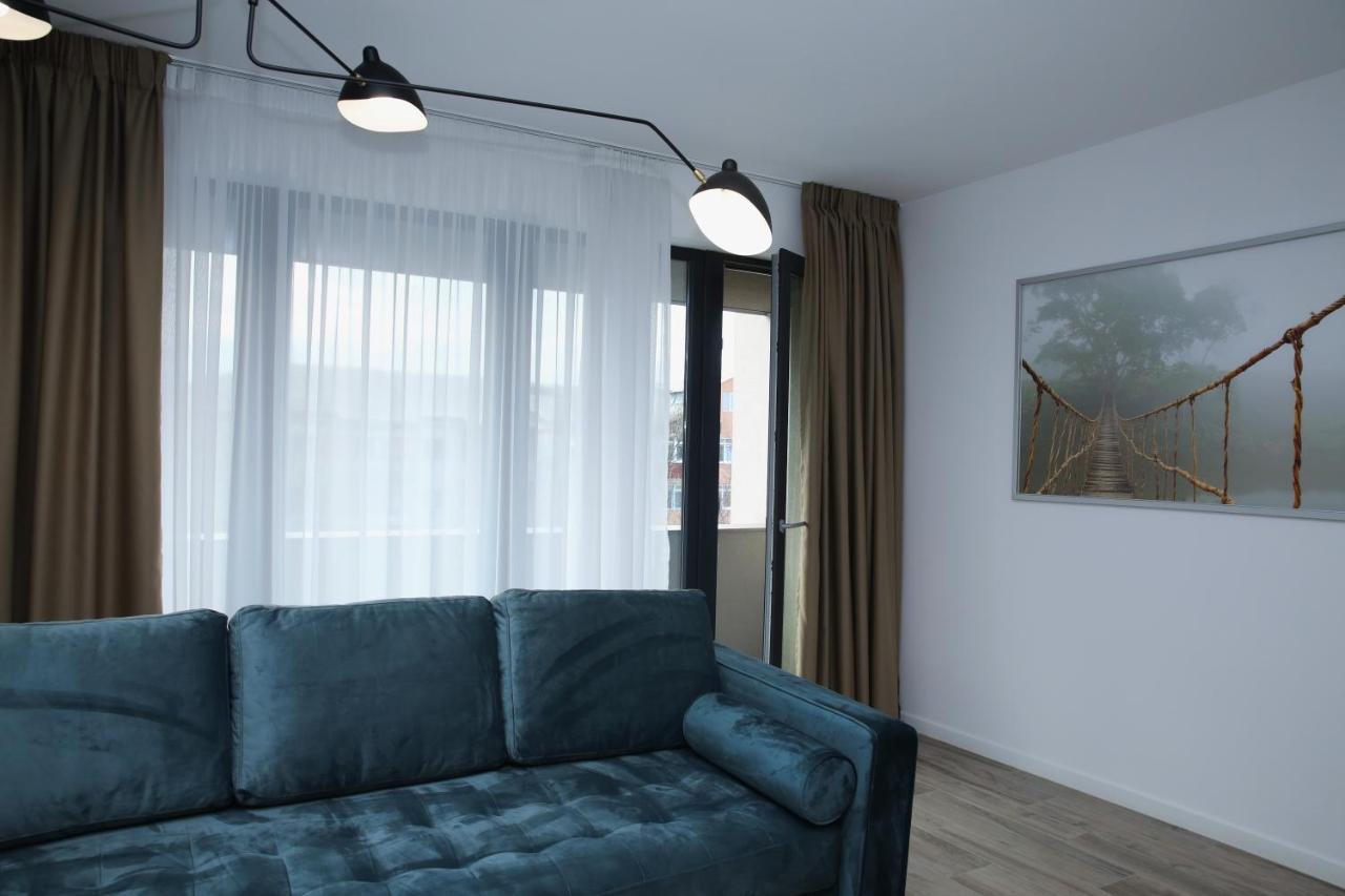Reshome Focşani Buitenkant foto