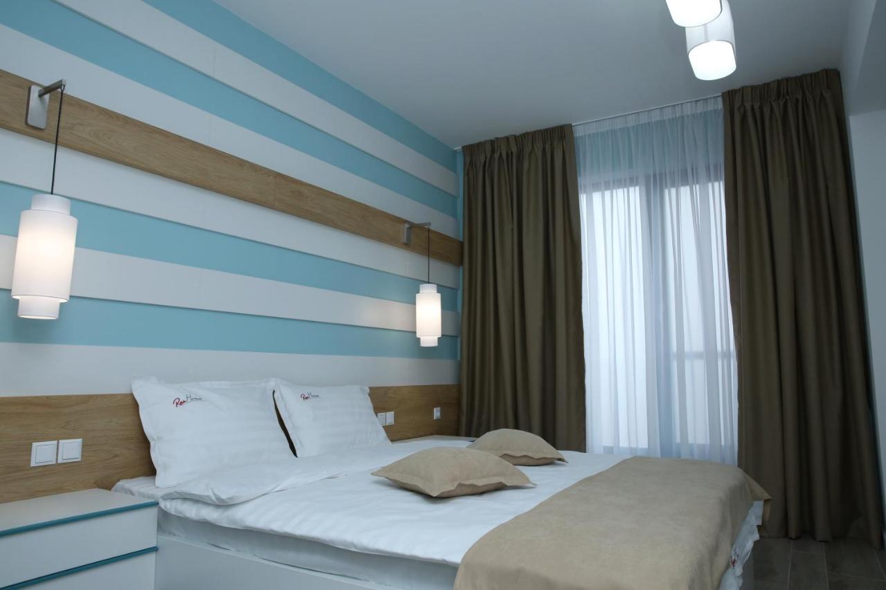 Reshome Focşani Buitenkant foto
