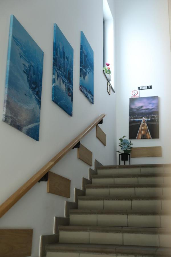 Reshome Focşani Buitenkant foto